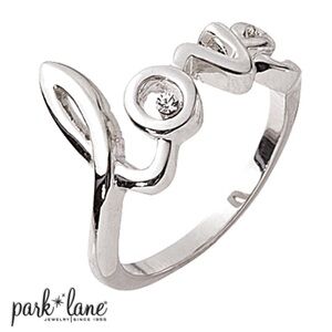 𝅺amour Ring size 7 available and 9